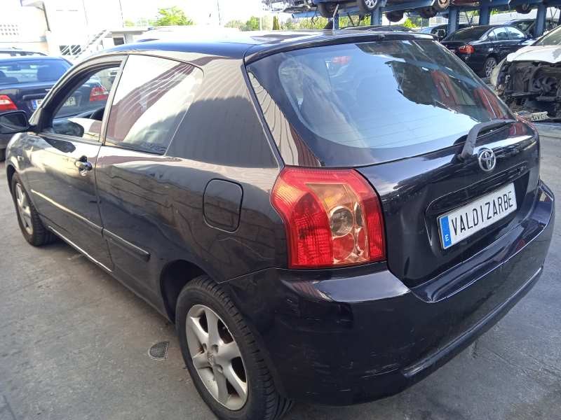 toyota corolla (e12) del año 2004