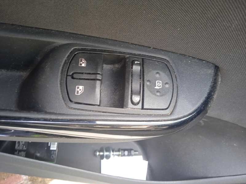 opel corsa e del año 2017