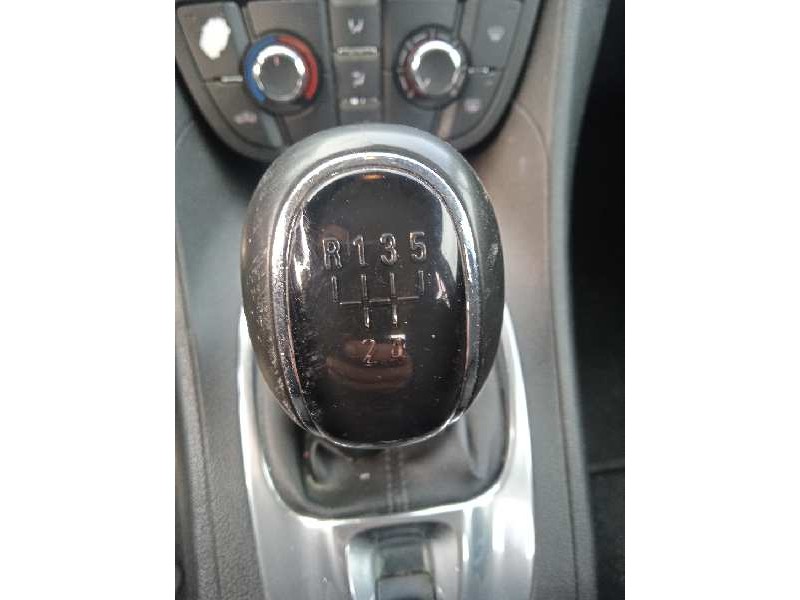 opel meriva b del año 2010