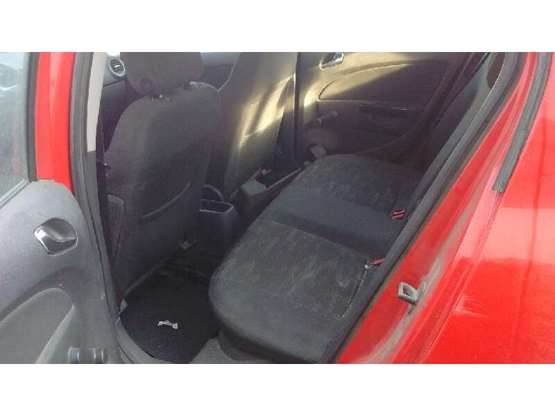 opel corsa d del año 2011