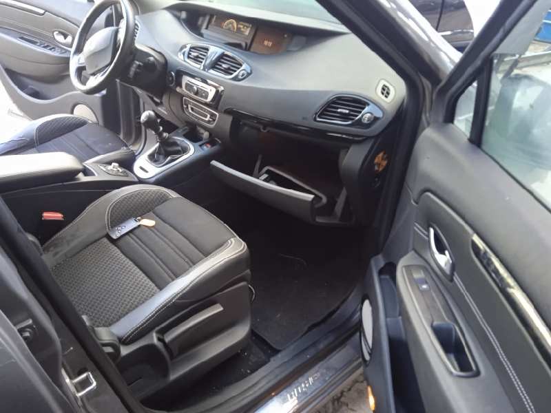 renault scenic iii del año 2016