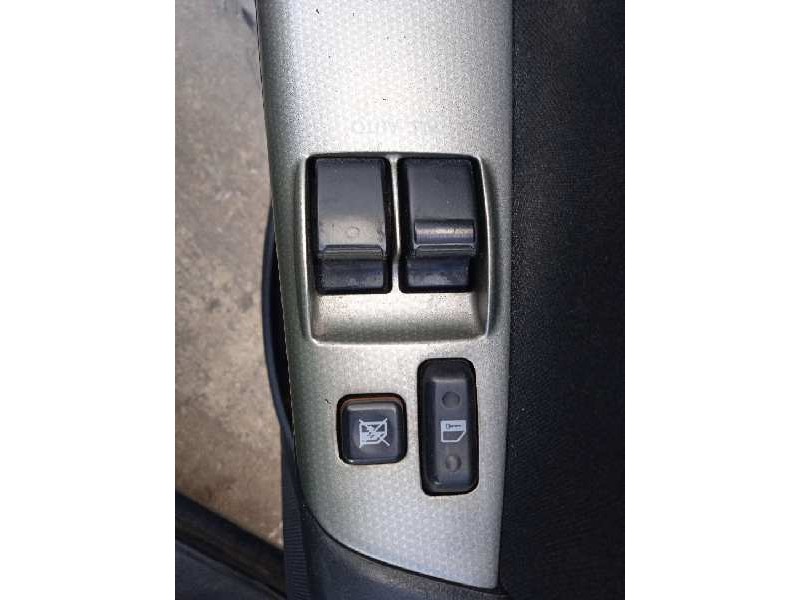 toyota corolla (e12) del año 2004