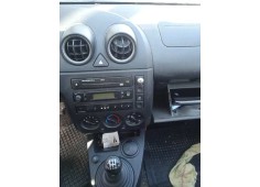 ford fiesta (cbk) del año 2002 2