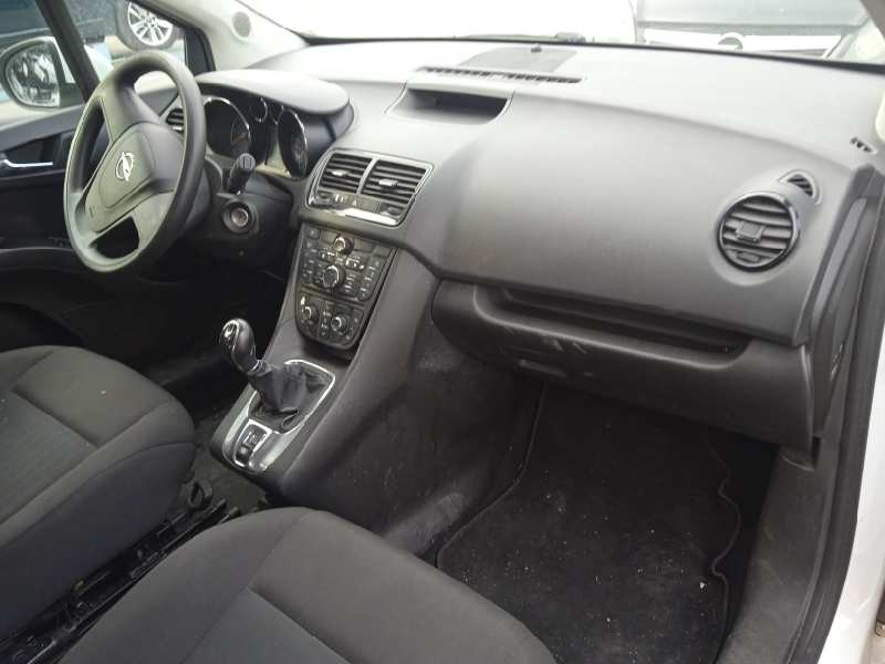 opel meriva b del año 2010