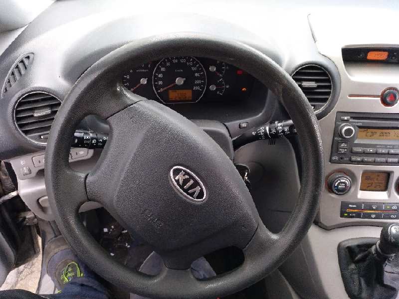 kia carens (un) del año 2009