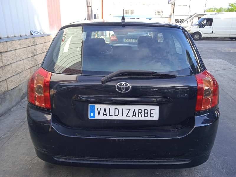 toyota corolla (e12) del año 2004