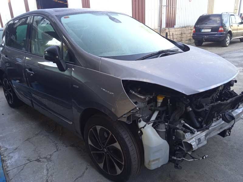 renault scenic iii del año 2016