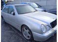 mercedes-benz clase e (w210) berlina diesel del año 2000