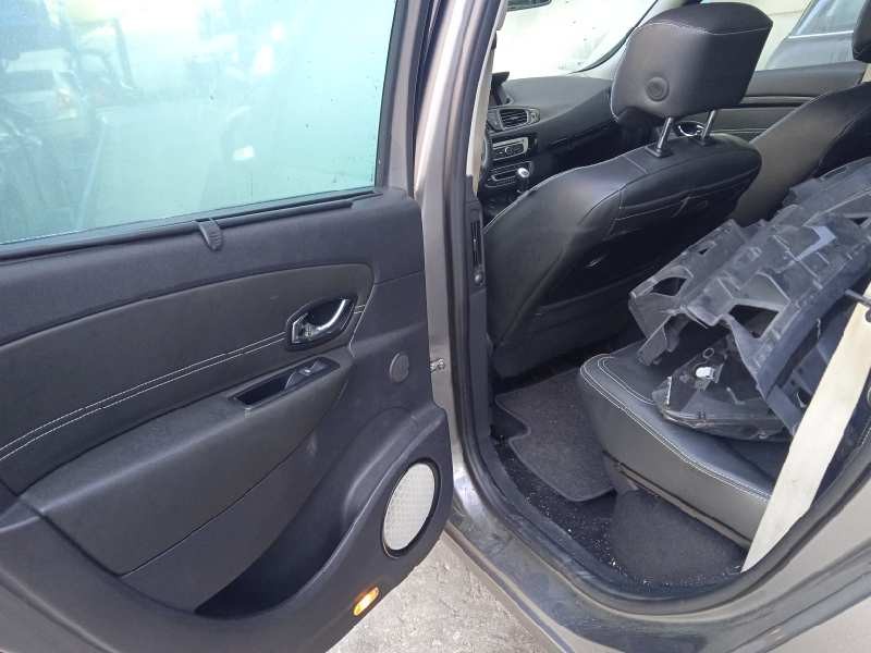 renault scenic iii del año 2016