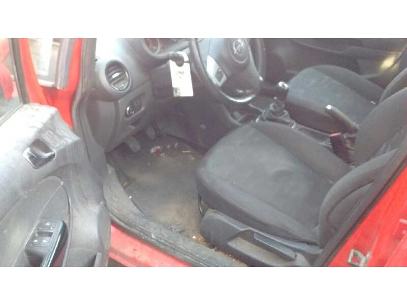 opel corsa d del año 2011