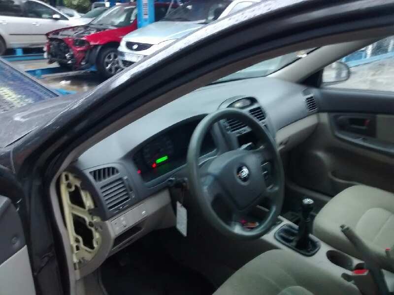 kia cerato del año 2005