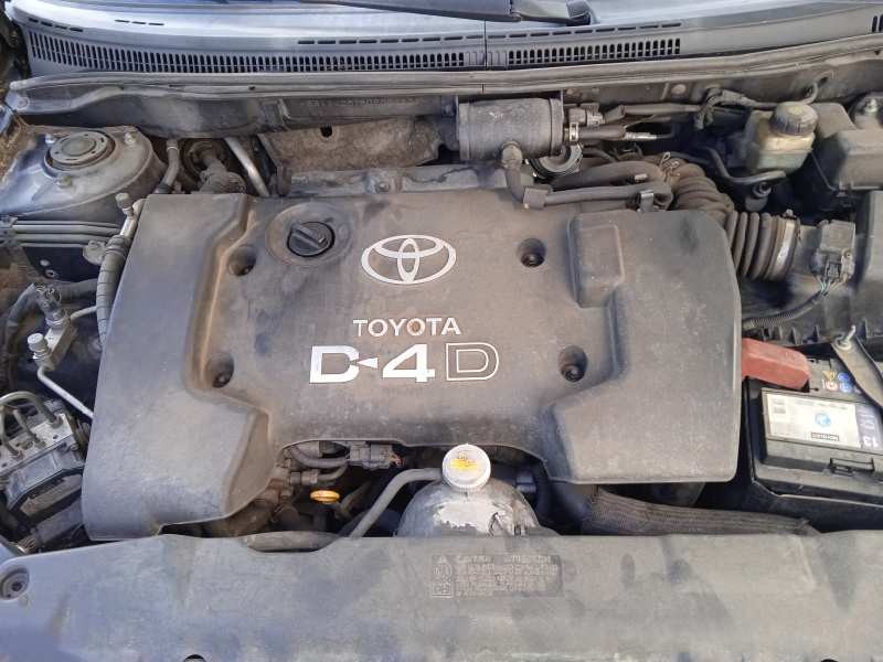 toyota corolla (e12) del año 2004