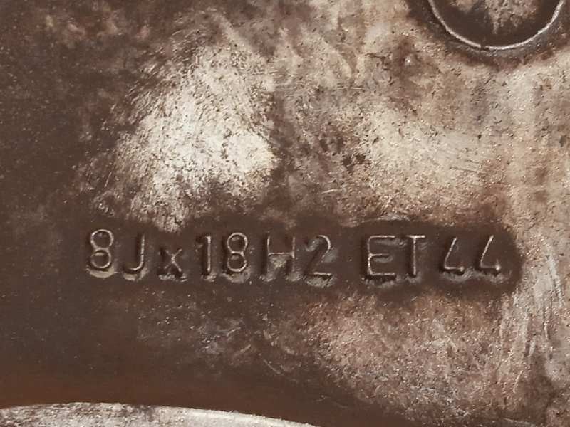 Recambio de llanta para mercedes-benz clase s (w220) berlina 500 (220.075) referencia OEM IAM 2204010302  A2204010302