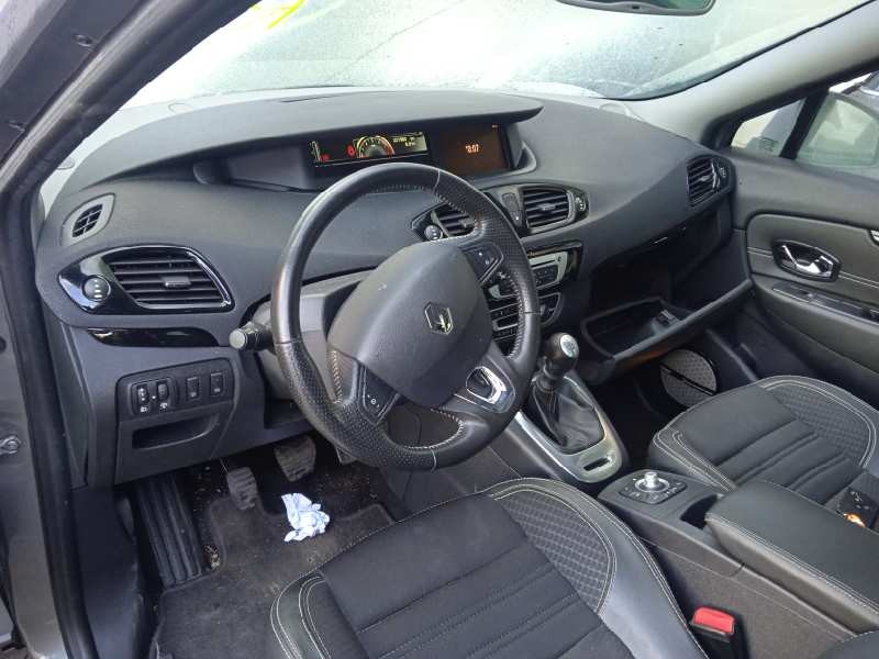 renault scenic iii del año 2016