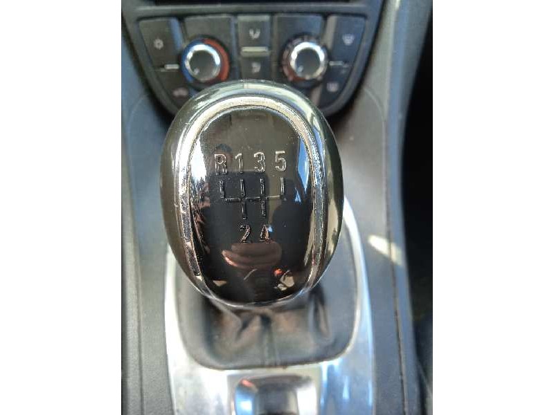 opel meriva b del año 2012