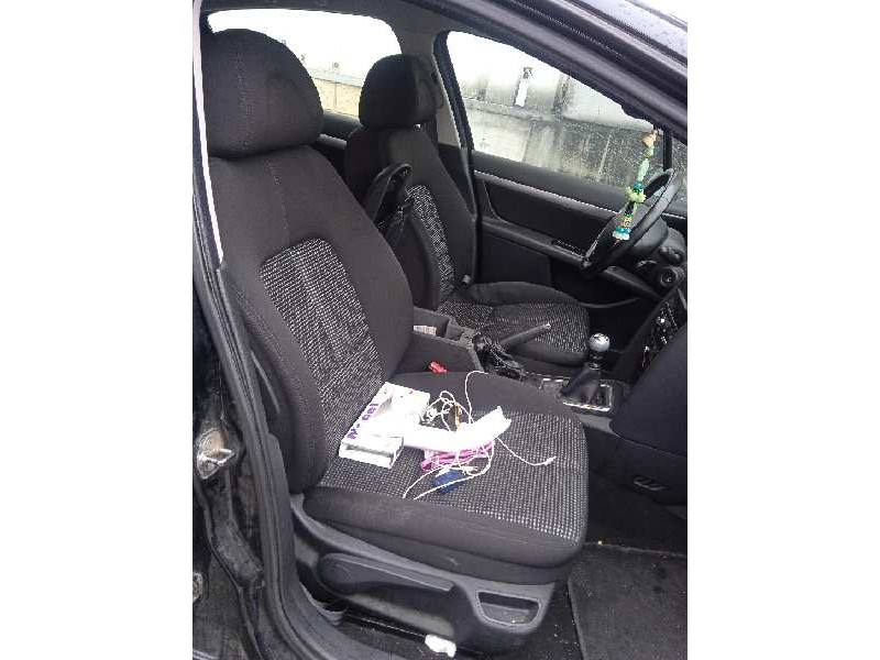 peugeot 407 del año 2009