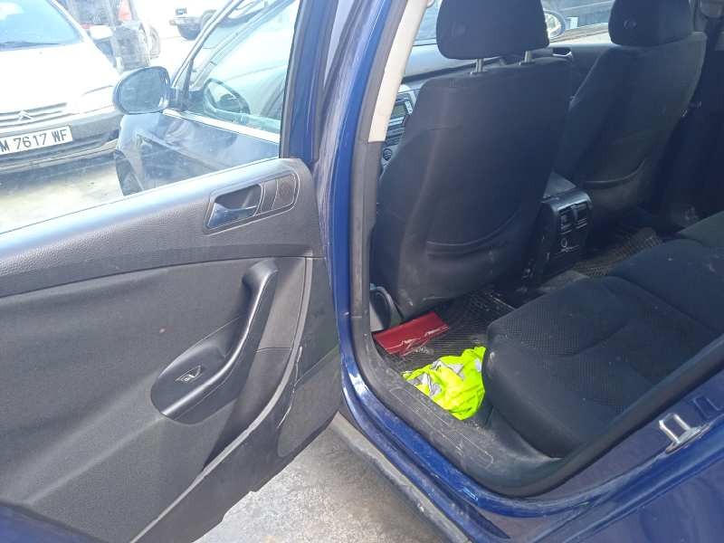 volkswagen passat variant (3c5) del año 2006