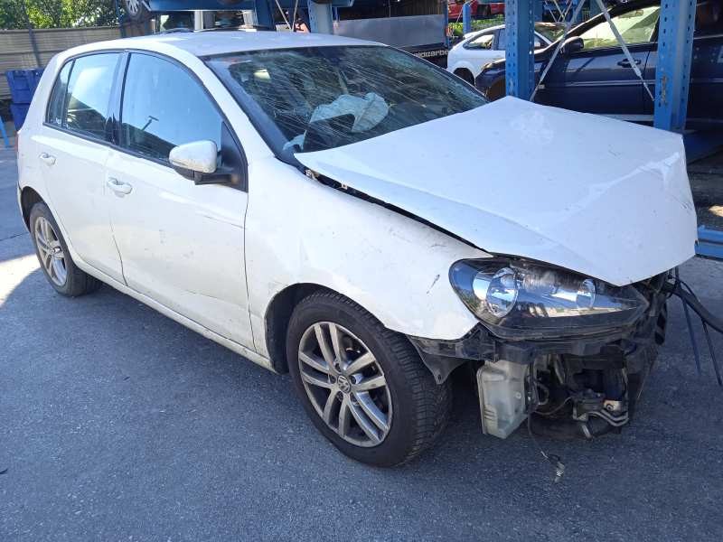volkswagen golf vi (5k1) del año 2010