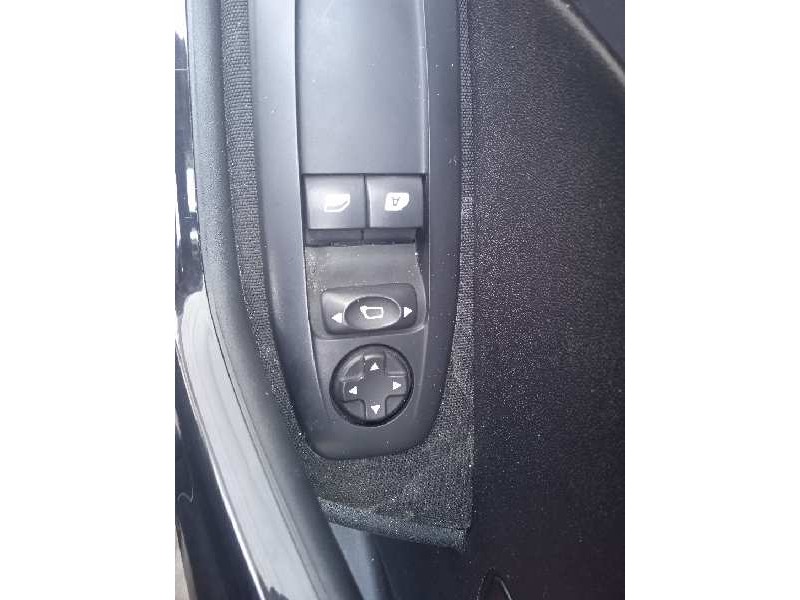 peugeot 208 del año 2016