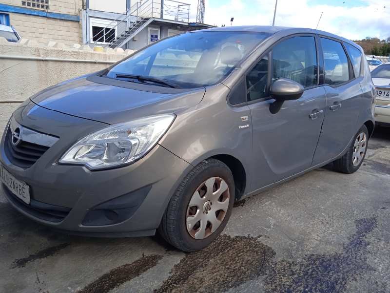 opel meriva b del año 2012