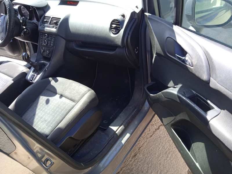 opel meriva b del año 2012