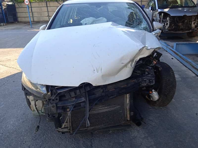 volkswagen golf vi (5k1) del año 2010