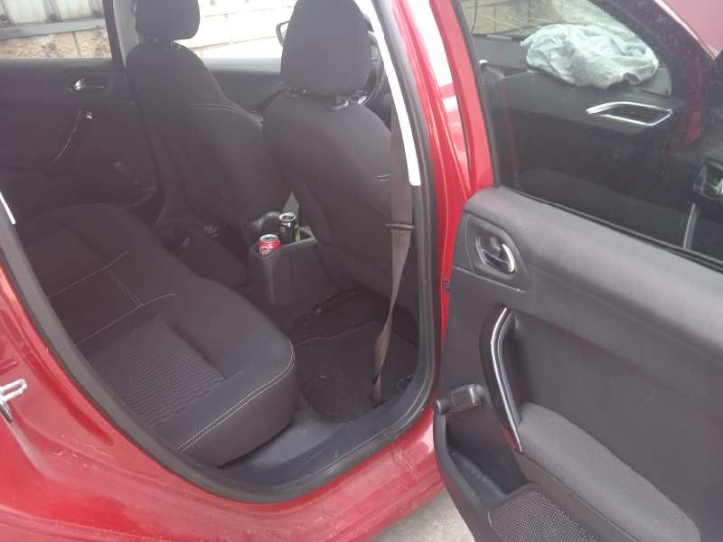 peugeot 208 del año 2016