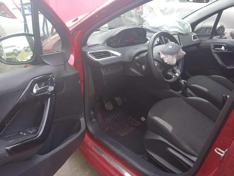 peugeot 208 del año 2016