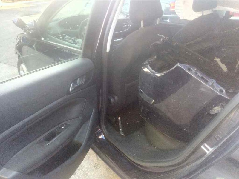 peugeot 308 del año 2015