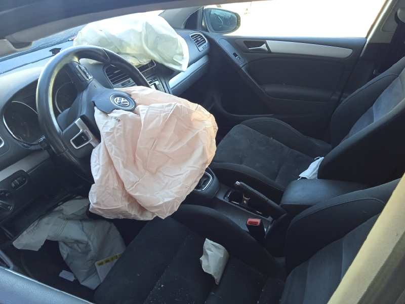 volkswagen golf vi (5k1) del año 2010