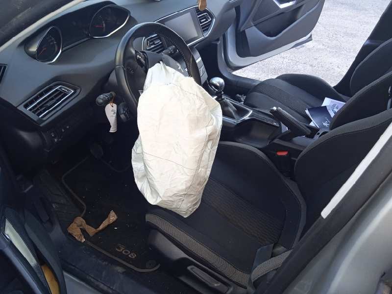 peugeot 308 del año 2016