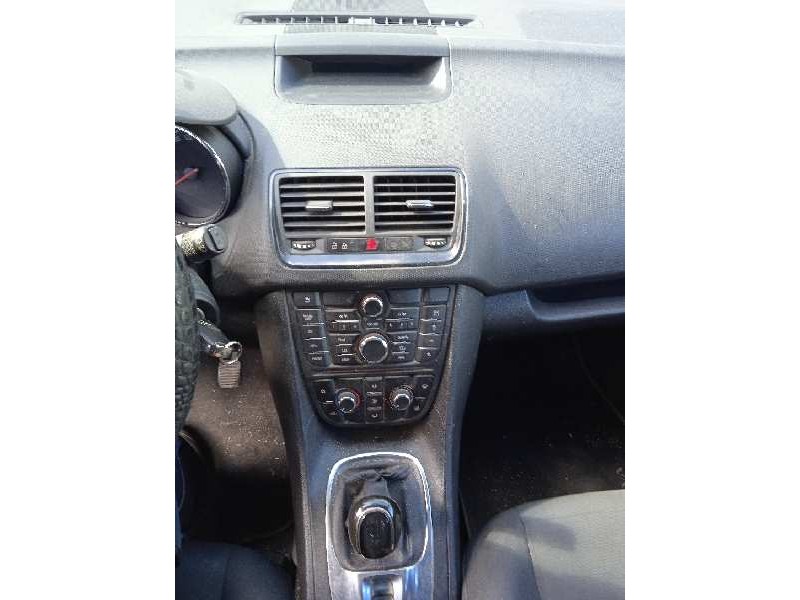 opel meriva b del año 2012