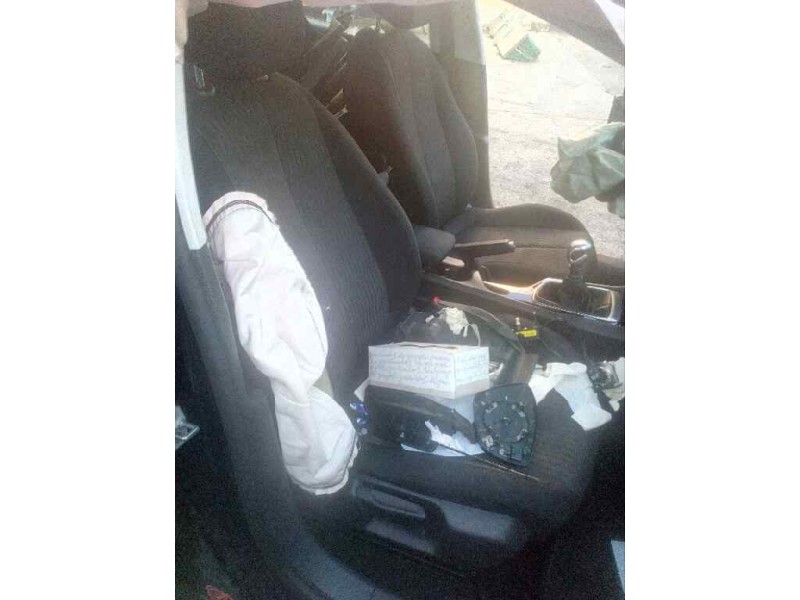 peugeot 308 del año 2015