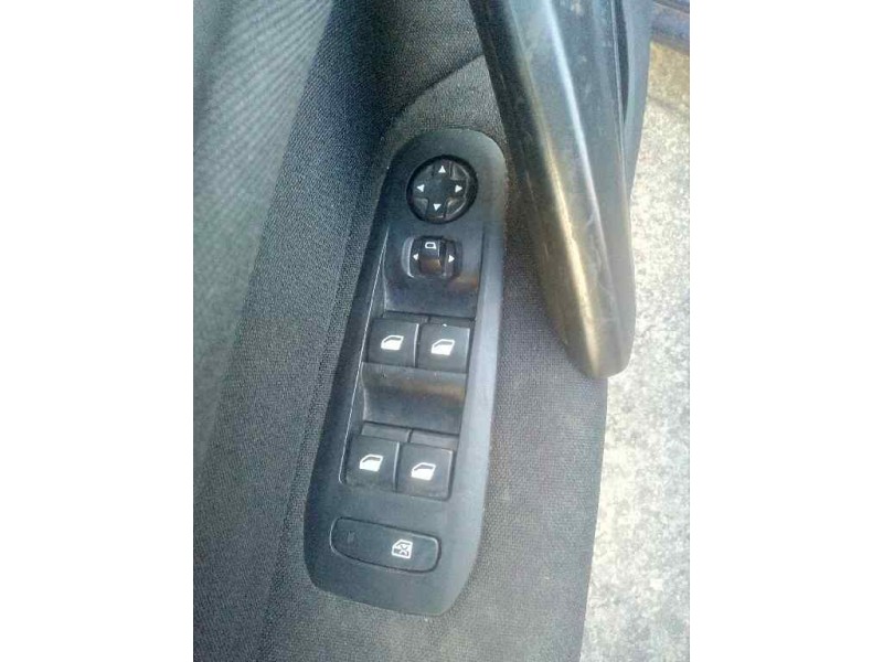 peugeot 308 del año 2015