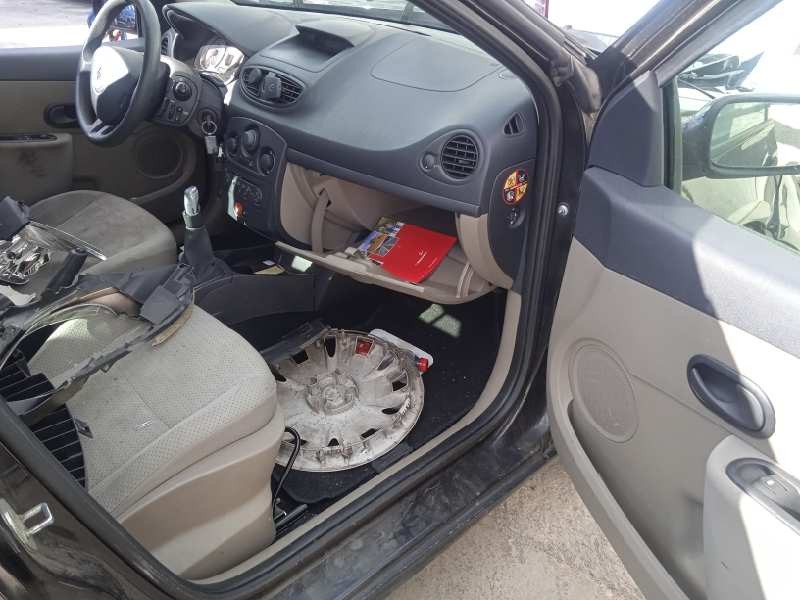 renault clio iii del año 2006