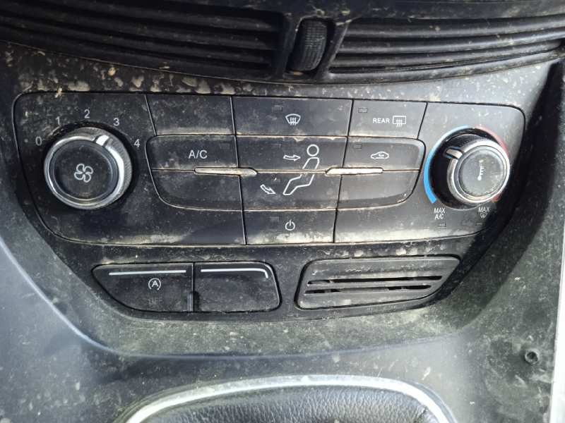 ford kuga (cbs) del año 2017