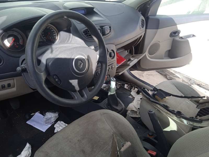 renault clio iii del año 2006
