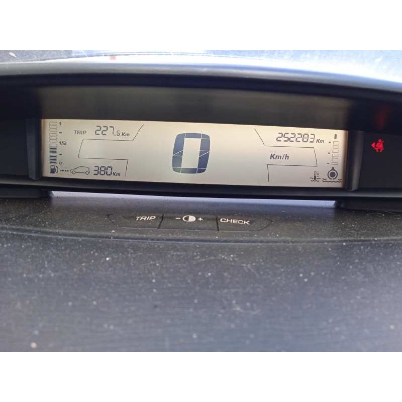 citroën c4 berlina del año 2006