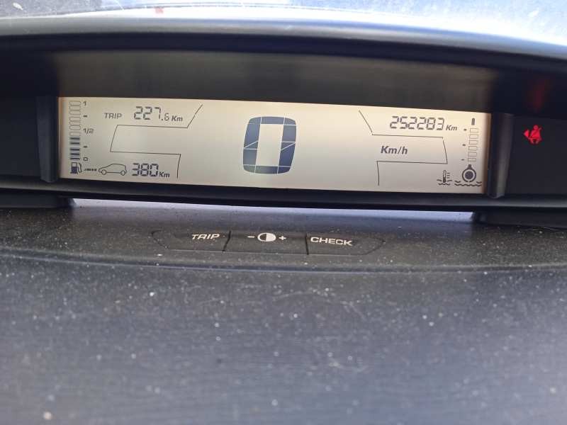 citroën c4 berlina del año 2006