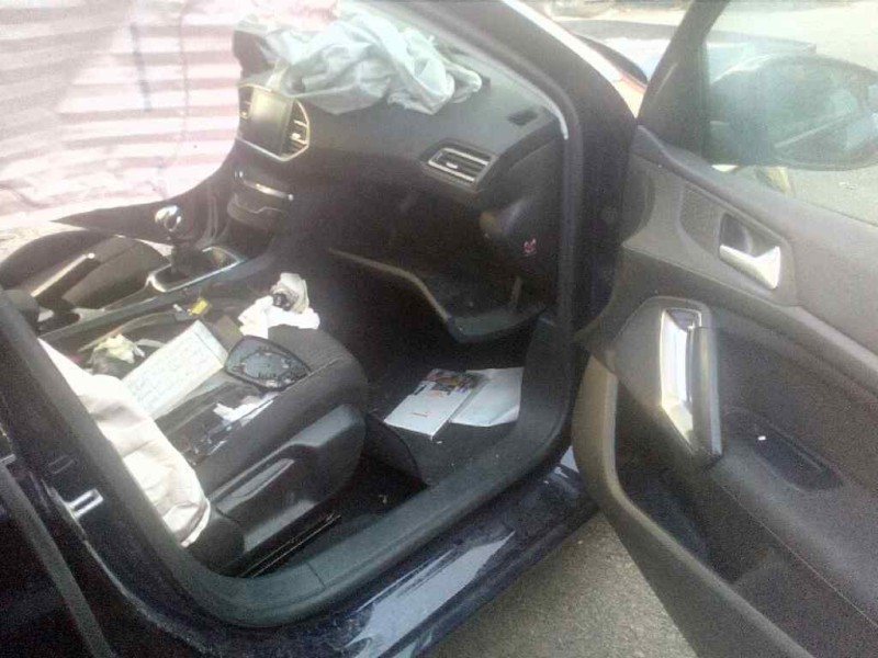 peugeot 308 del año 2015