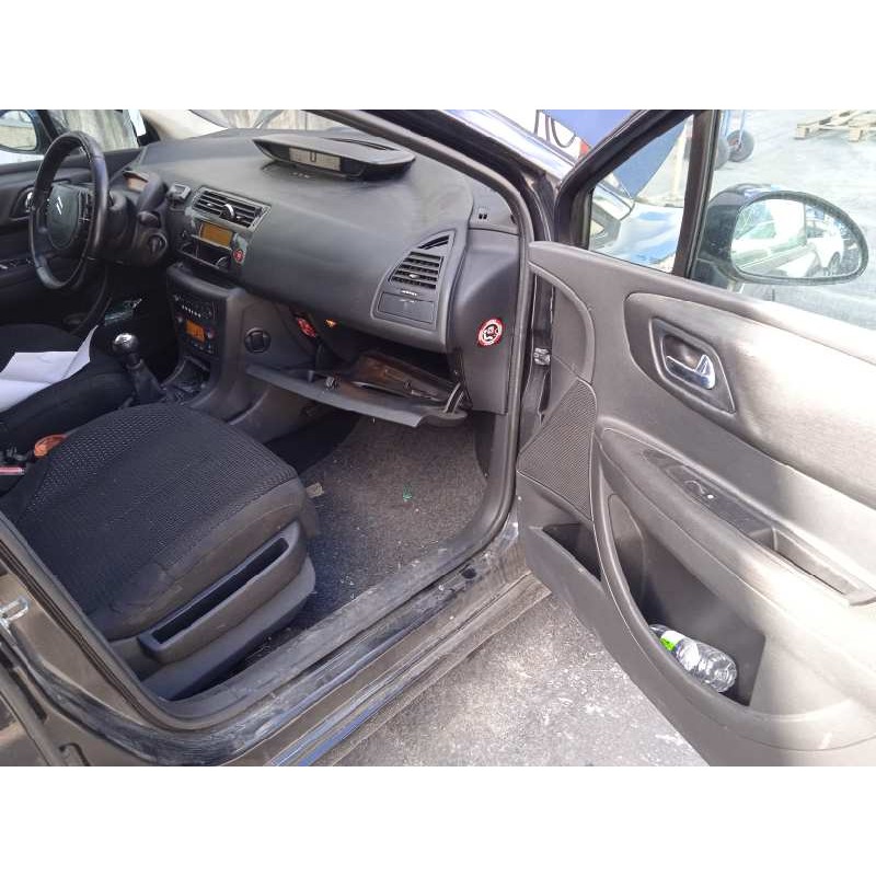 citroën c4 berlina del año 2006