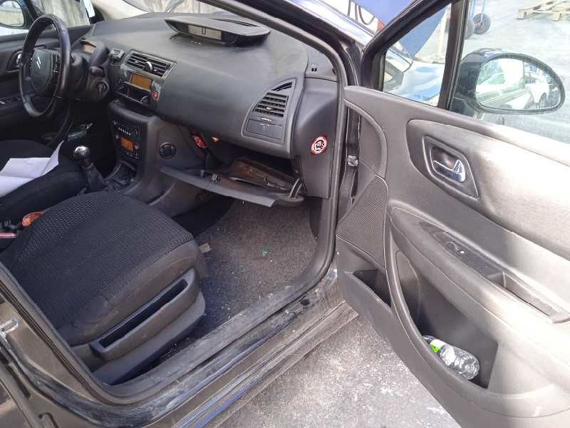 citroën c4 berlina del año 2006