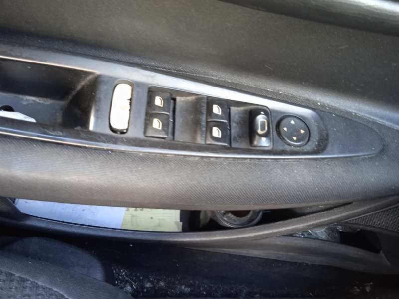 citroën c4 berlina del año 2006