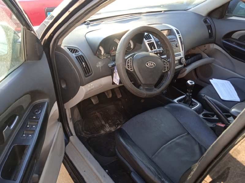 kia cee´d sporty wagon del año 2007