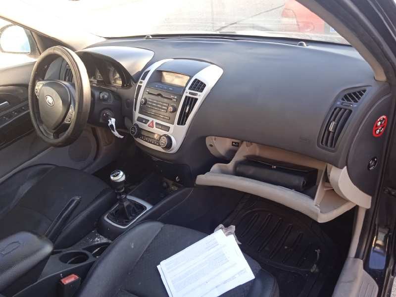 kia cee´d sporty wagon del año 2007