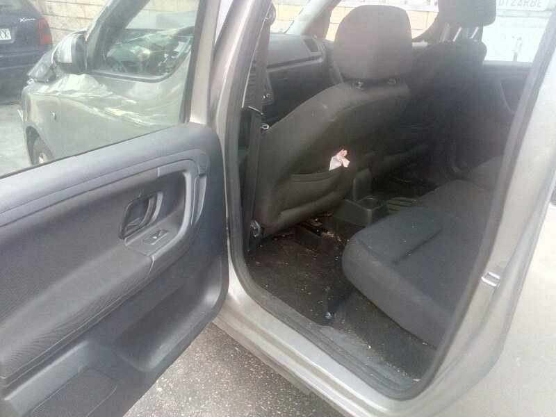 skoda roomster (5j7) del año 2010