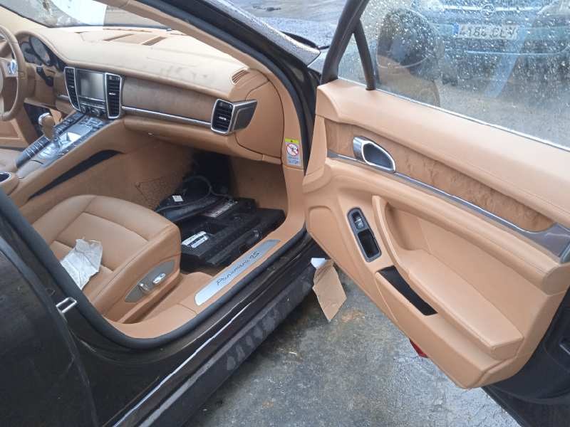 porsche panamera del año 2011