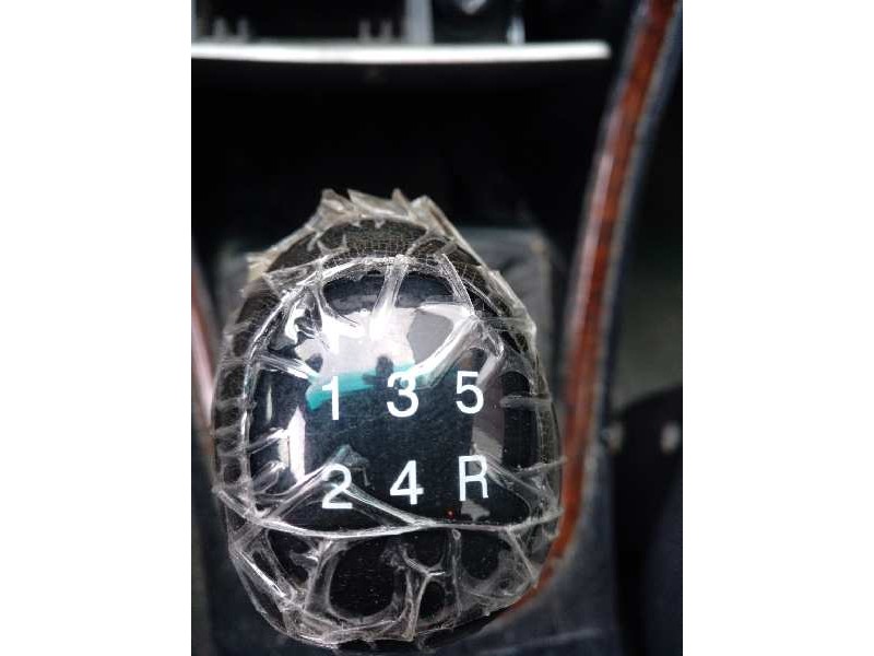 lancia lybra berlina del año 2001