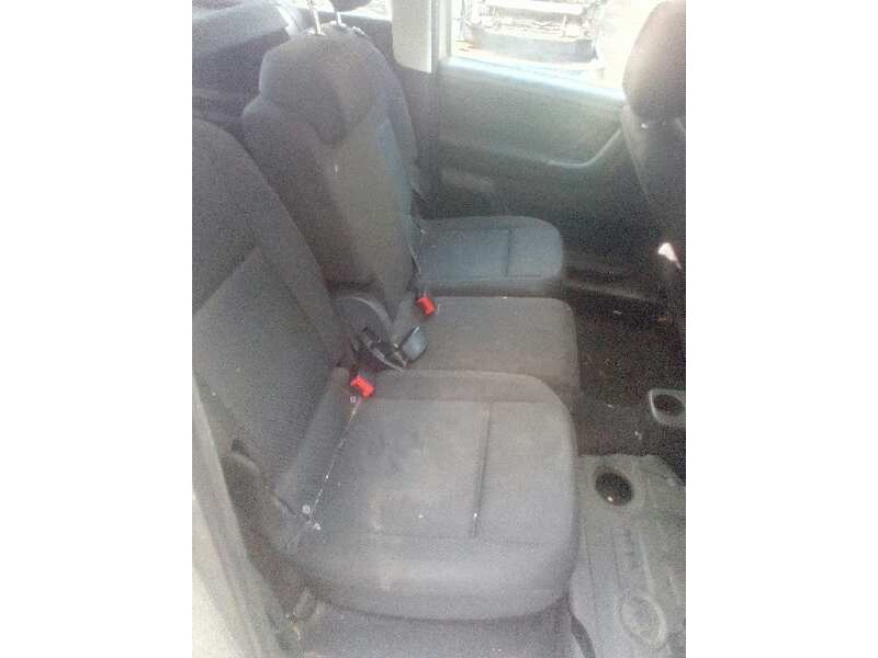 skoda roomster (5j7) del año 2010