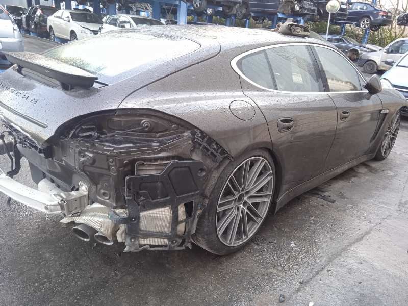 porsche panamera del año 2011